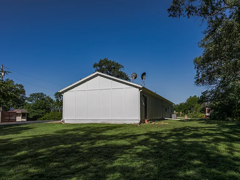 10355 Kill Creek Rd — Photo 17