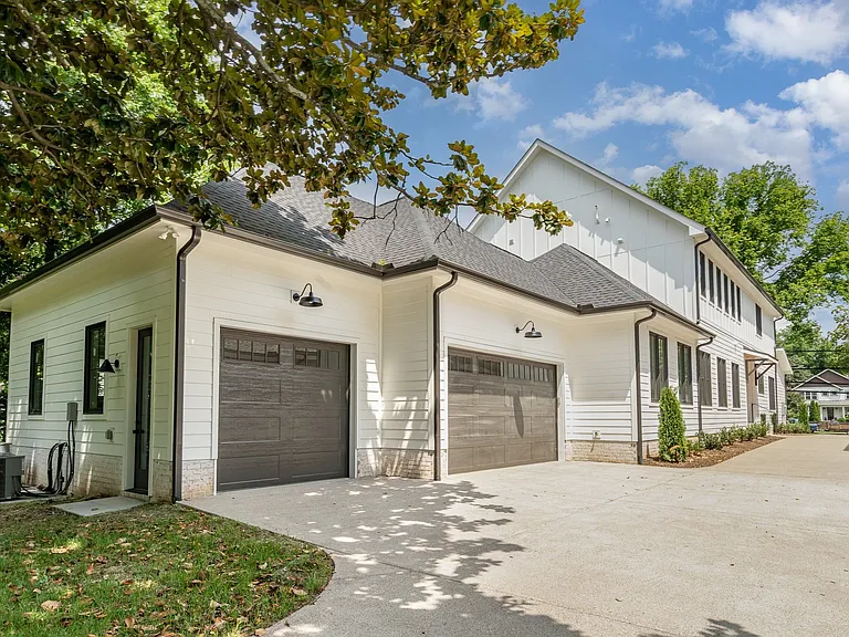 909B Gale Ln — Photo 33