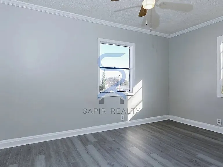 953 Washington St SW #11 — Photo 12
