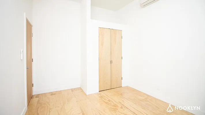 Rented by Nooklyn NYC LLC | media 34