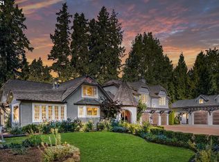 6720 Childs Rd, Lake Oswego, OR 97035