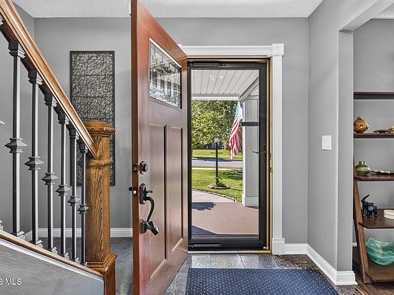 3rd image of 4514 Talmadge Green Rd