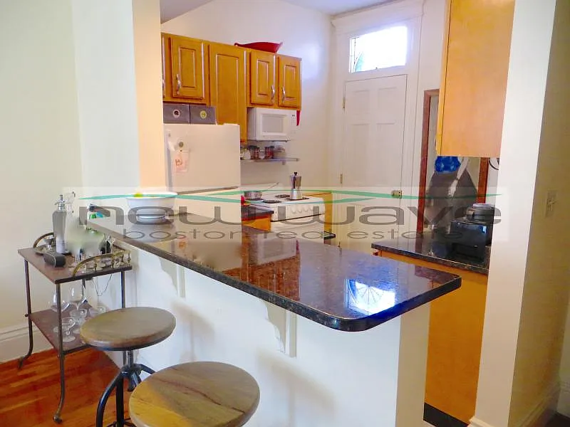 1 bed, 999 sqft, $2,800 — Photo 2
