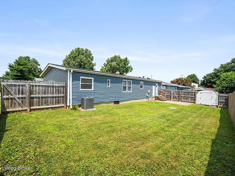 6027 Highliner Dr — Photo 11