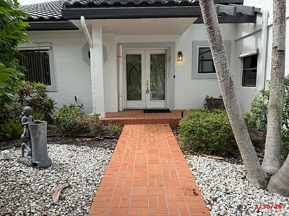 2nd image of 9 Windsor Lane
