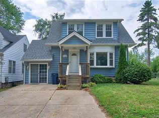 1248 Desiax Ave, Bloomfield Hills, MI 48302