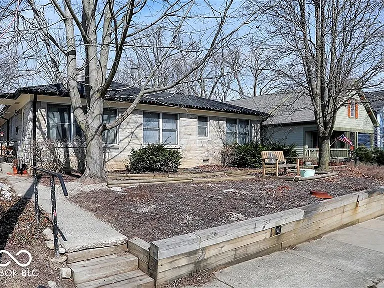 760 W Pine St — Photo 8
