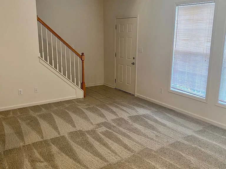 Waveland Townhomes — Photo 18