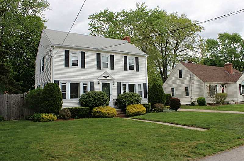 289 Greenwood Ave, Warwick, RI 02886 Zillow