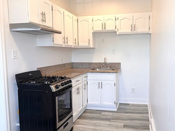 2nd image of 2743 San Marino St APT 301