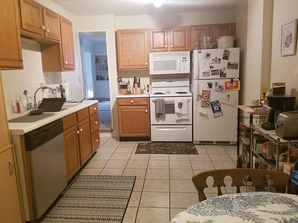 1st image of 143 E Livingston Ave