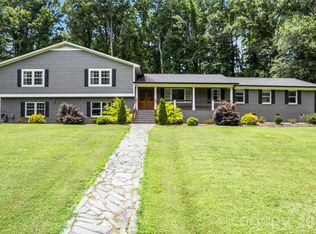 108 Brookmeade Dr, Statesville, NC 28625