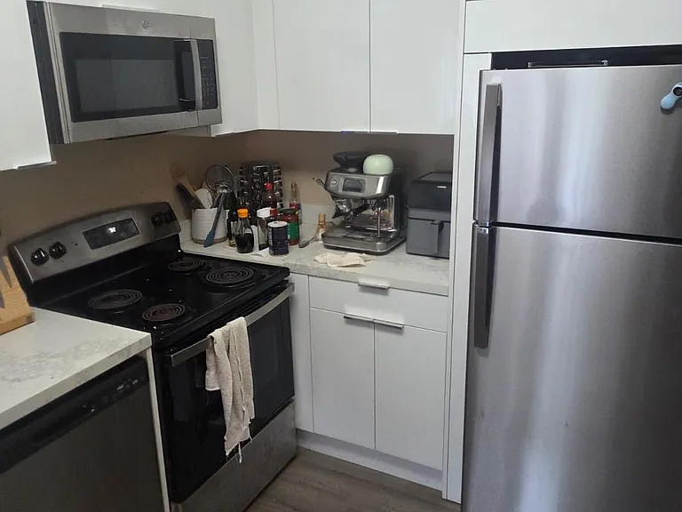 6976 SW 39th St #G202 — Photo 5