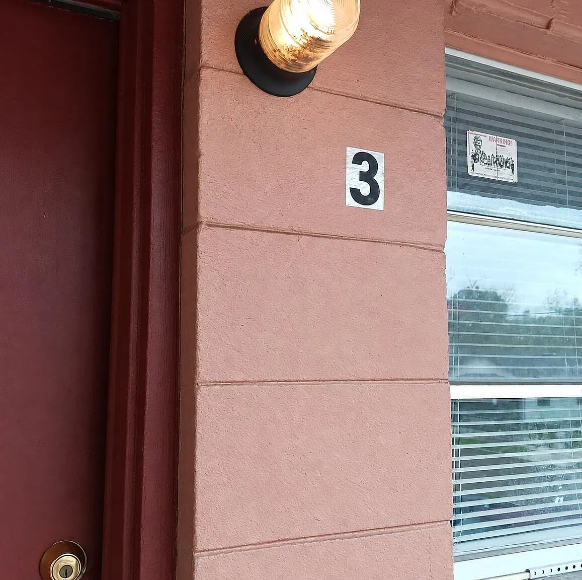 2 bed, 1.0 bath, 676 sqft, $750 — Photo 3