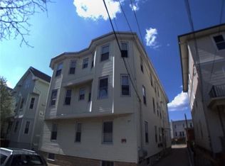 87 Penn St #4, Providence, RI 02909