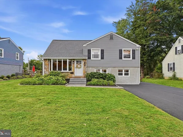 1312 Bradford Rd, Oreland, PA 19075