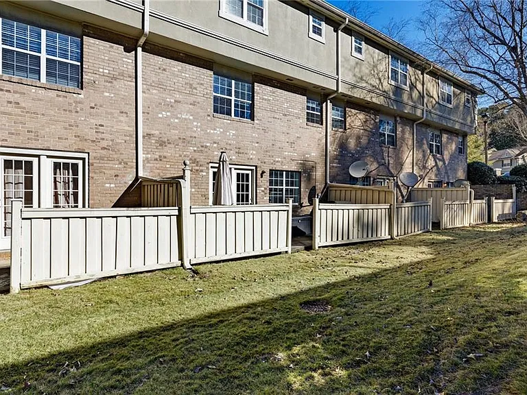 6900 Roswell Rd #3-E — Photo 26