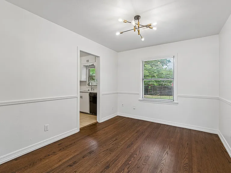 2029 Andover Ct — Photo 14