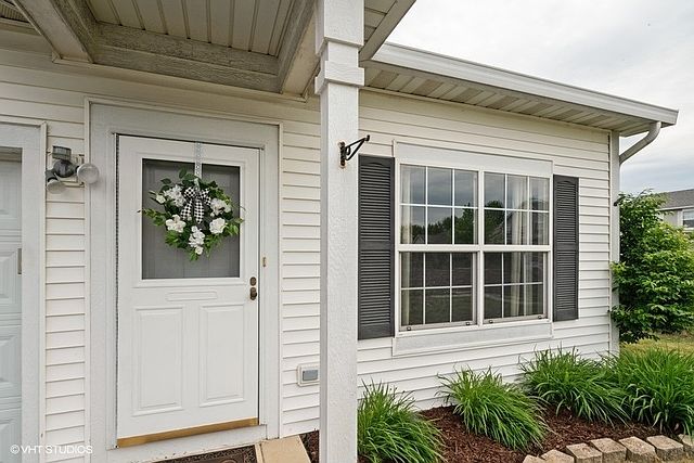 1st image of 2303 Rebecca Cir