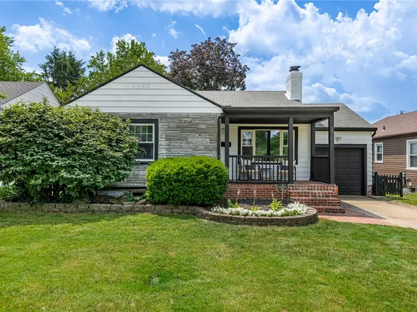 2751 Crescent Blvd, Dayton, OH 45409