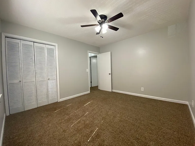 195 N Etowah Dr #2 — Photo 9