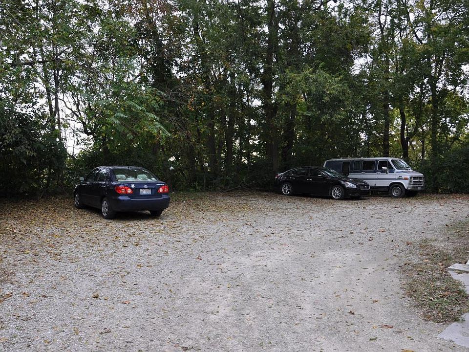 Parking lot