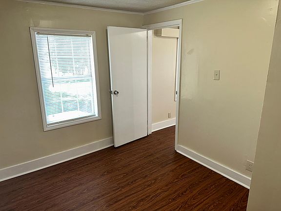 3rd image of 13201 Central Ave