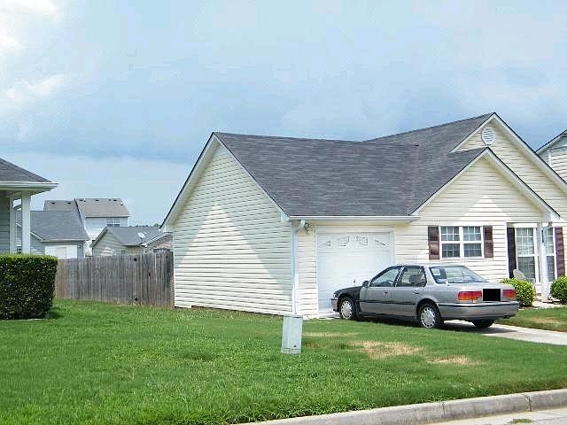 2nd image of 9528 Sleepy Hollow Ln