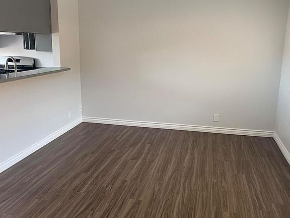4th image of 3138 W 139th St APT 12