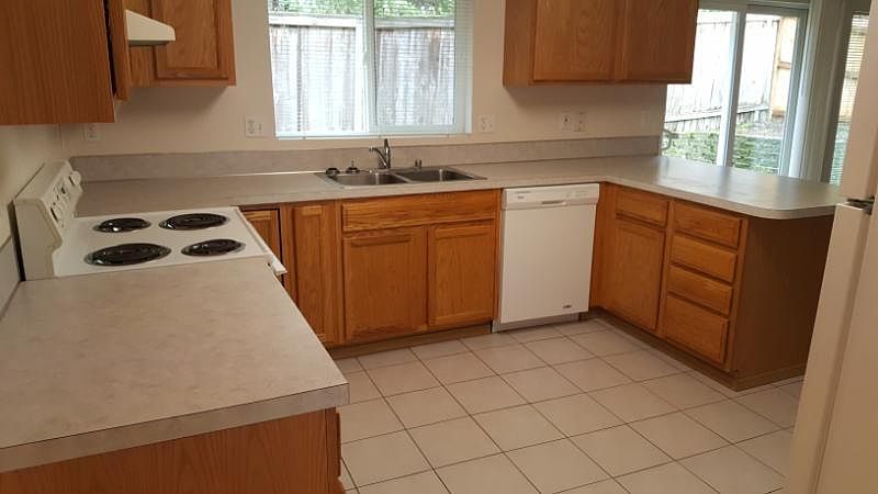2nd image of 4804 50th Ave SE