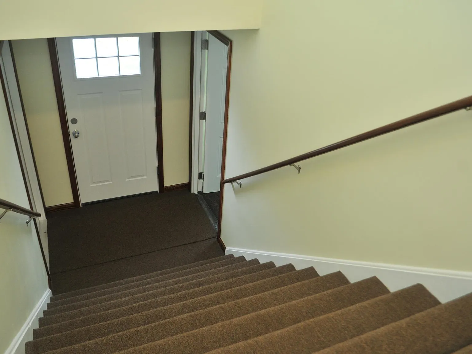 2 bed, 940 sqft, $1,650 — Photo 3
