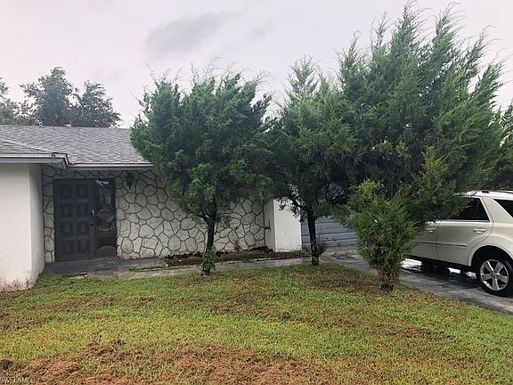 2nd image of 850 Sentinela Blvd