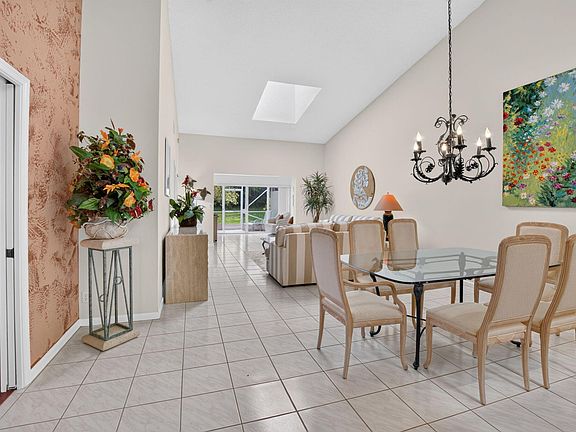 5th image of 7609 Island Breeze Terrace