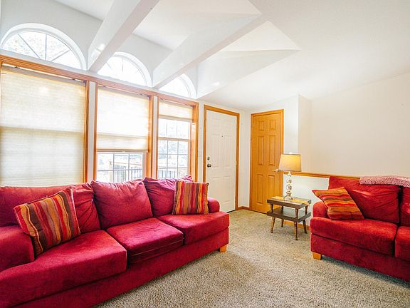 4th image of 305 Berkey Ave