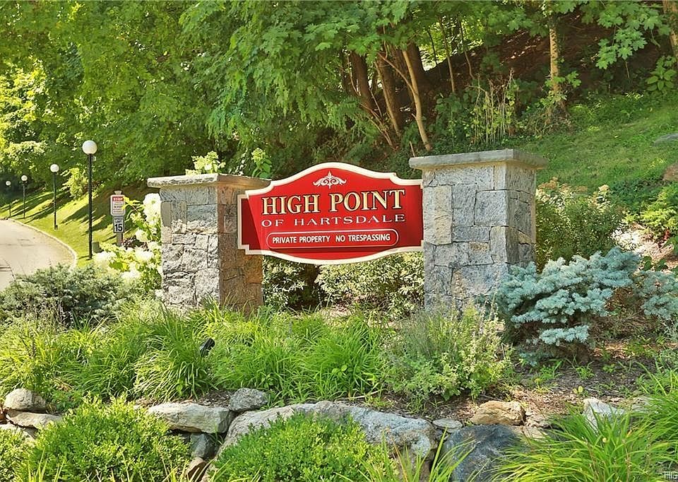 1st image of 400 High Point Dr APT 508