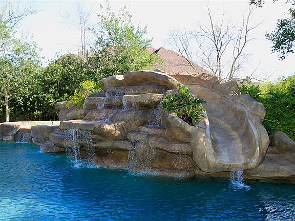 5th image of 6207 Majestic Hill Dr