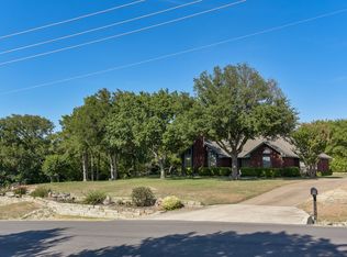 2630 Oak Tree Ln, Midlothian, TX 76065