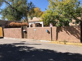 124 Quintana St, Santa Fe, NM 87501