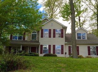 941 Hidden Hollow Dr, Gap, PA 17527