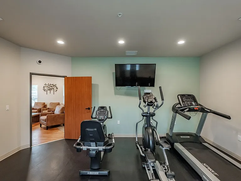 Aspen Place Apartments — Photo 180