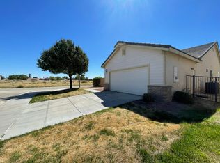 3704 W Avenue J7, Lancaster, CA 93536