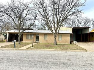 1802 Proctor Dr, Goldthwaite, TX 76844