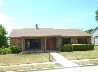 7558 Christie Ln, Dallas, TX 75249