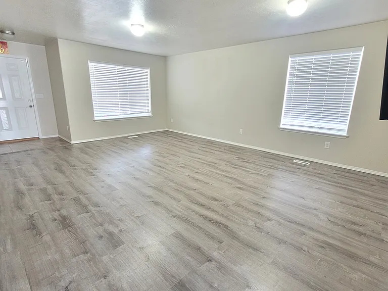 2556 E Copper Point — Photo 16
