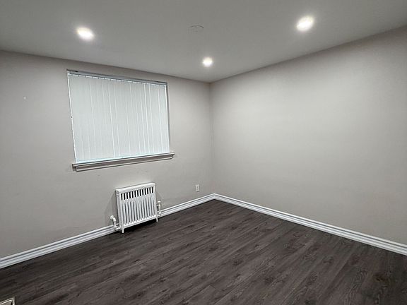 3rd image of 180 Vaughan Rd #101