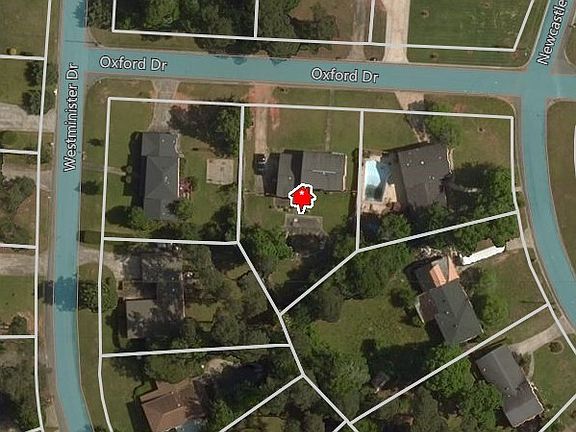 2nd image of 3782 Oxford Dr