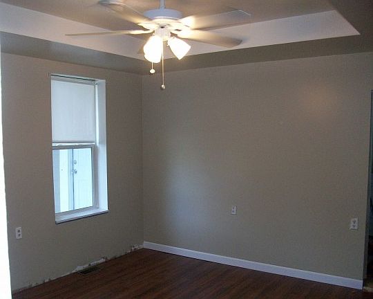 3rd image of 109A Bowers St