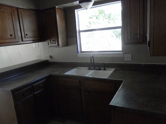5th image of 4722 Casa Bello St