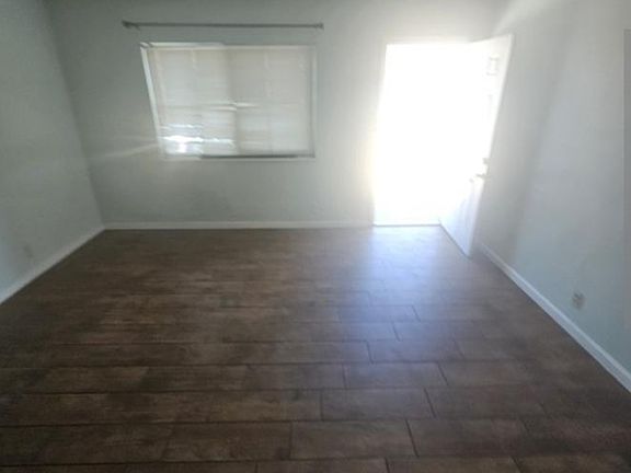 4th image of 1512 Orlando Way #B
