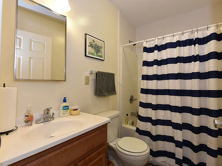 320 S Dunn — Photo 29
